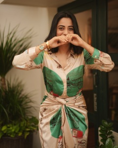 namitha-pramod-in-trending-watch-collection-photos-006