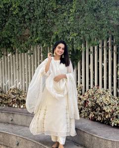namitha-pramod-in-white-anarkali-suit-dress-photos-003