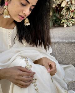namitha-pramod-in-white-anarkali-suit-dress-photos-004