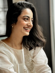 namitha-pramod-in-white-silk-kurti-with-embroidery-design-photos-002