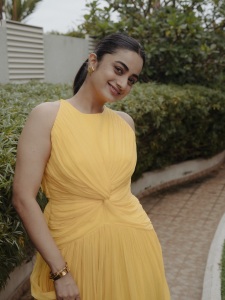 namitha-pramod-in-yellow-color-dress-outfit-photos-001