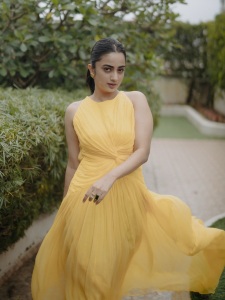 namitha-pramod-in-yellow-color-dress-outfit-photos-013