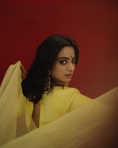 namitha-pramod-in-yellow-latest-trend-lehenga-for-function-photos-007
