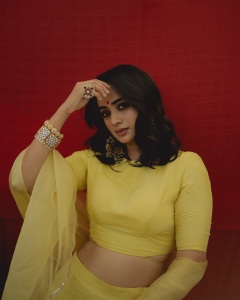 namitha-pramod-in-yellow-latest-trend-lehenga-for-function-photos