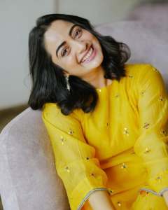namitha-pramod-in-yellow-premium-kurta-set-photos-001