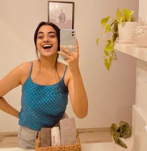 namitha-pramod-instagram-photos-004