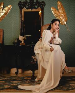 namitha-pramod-latest-photos-in-full-length-skirt-with-crop-top-ideas-007