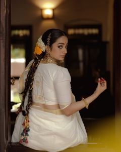 namitha-pramod-latest-photoshoot-dressing-style-ideas-photos-005