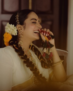 namitha-pramod-latest-photoshoot-dressing-style-ideas-photos-006