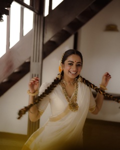 namitha-pramod-latest-photoshoot-dressing-style-ideas-photos-009