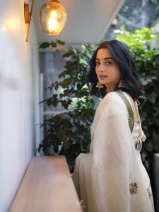 namitha-pramod-latest-photoshoot-dressing-style-ideas-photos-040
