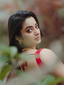 namitha-pramod-latest-styling-dress-and-makeup-look-photos-014