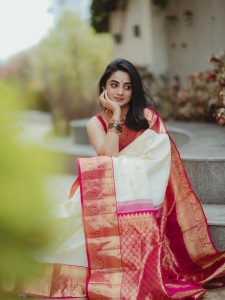 namitha-pramod-latest-styling-dress-and-makeup-look-photos-018