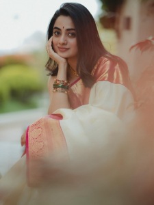 namitha-pramod-latest-styling-dress-and-makeup-look-photos-019