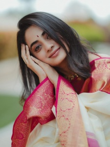 namitha-pramod-latest-styling-dress-and-makeup-look-photos-022