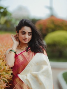 namitha-pramod-latest-styling-dress-and-makeup-look-photos-025