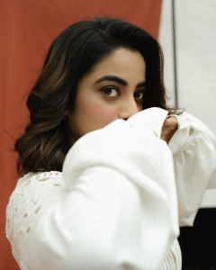 namitha-pramod-new-photos-and-hair-style-photos-012
