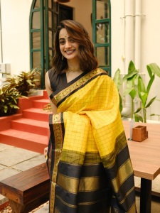 namitha-pramod-new-photos-and-hair-style-photos-028