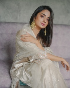 namitha-pramod-photos-in-churidar-006