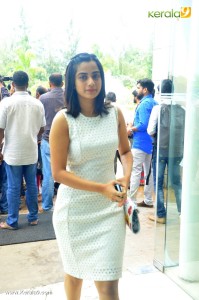 namitha-pramod-pictures-330-0032