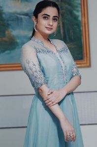 namitha pramod pictures0912-001
