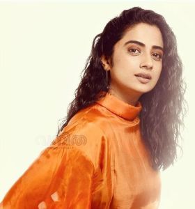 namitha-pramod-saree-images-001