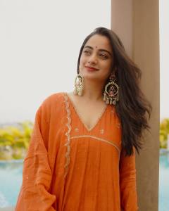 namitha-pramod-wearing-fashion-outfits-photos-004
