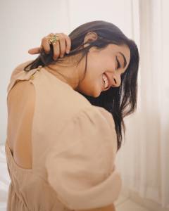 namitha-pramod-wearing-fashion-outfits-photos-016