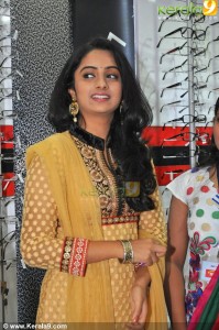 namitha_pramod_images-00995