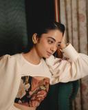 namitha-pramod-latest-photos-in-full-length-skirt-with-crop-top-ideas-021