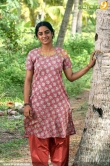 9911namitha_pramod_stills_46-002