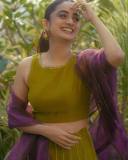 namitha-pramod-in-olive-green-lehenga-with-purple-dupatta-photos-006