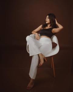 nandana-varma-in-croptop-fashion-dress-photoshoot-001