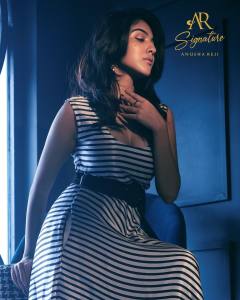 nandana-varma-in-modern-dress-style-photoshoot-pictures-002