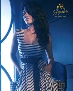 nandana-varma-in-modern-dress-style-photoshoot-pictures-003