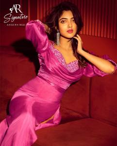 nandana-varma-in-modern-dress-style-photoshoot-pictures-011