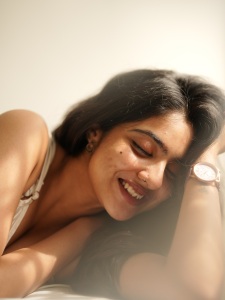 nandana-varma-stylish-outfit-and-trending-makeup-ideas-photos-027