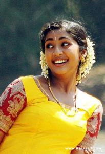 7345navya_nair_pics_11