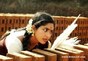 9281navya_nair_photos_00-006