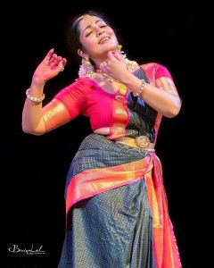 navya-nair-dance-performance-photos-001