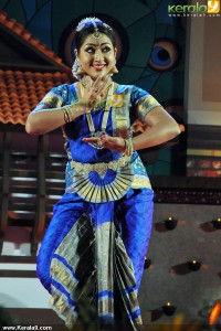 navya-nair-dance-photos-00476