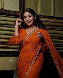 navya-nair-in-orange-color-chiffon-saree-photos-002