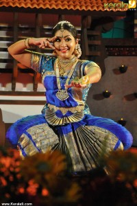 navya-nair-latest-dance-photos-00226