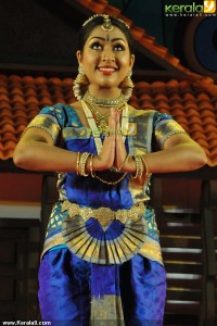 navya-nair-latest-dance-photos-00444