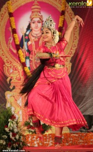navya-nair-latest-images-50043