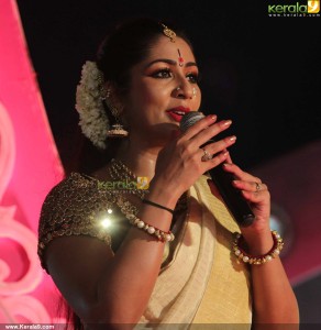 navya-nair-latest-photos-100-03773
