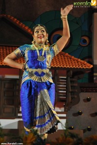 navya-nair-latest-pics-01844