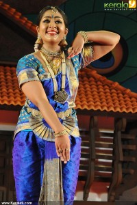 navya-nair-latest-pics-02365