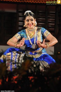 navya-nair-latest-pics-02731