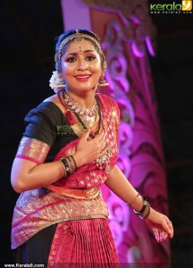 navya-nair-latest-pics-200-00172